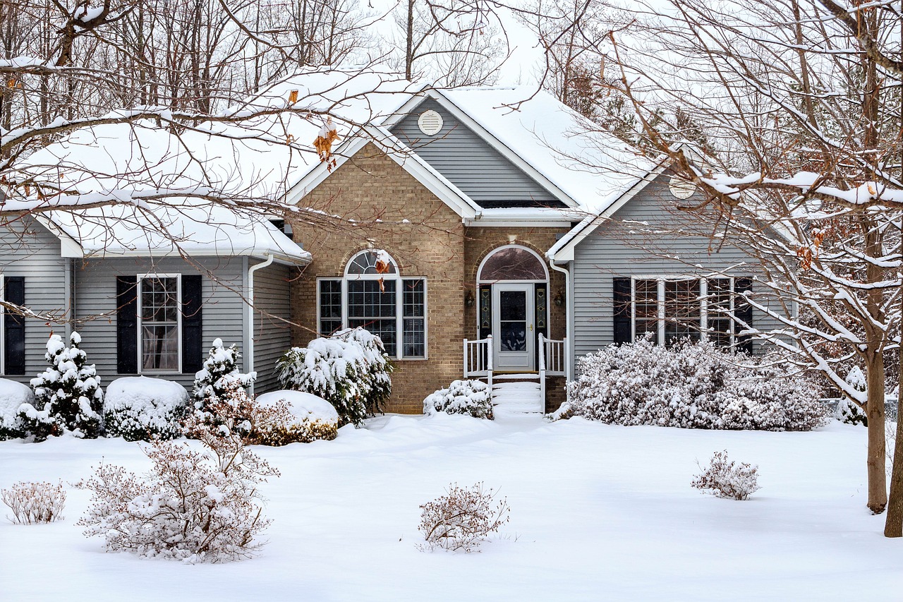 Vinyl Siding Temperature Installation: What You Need to Know