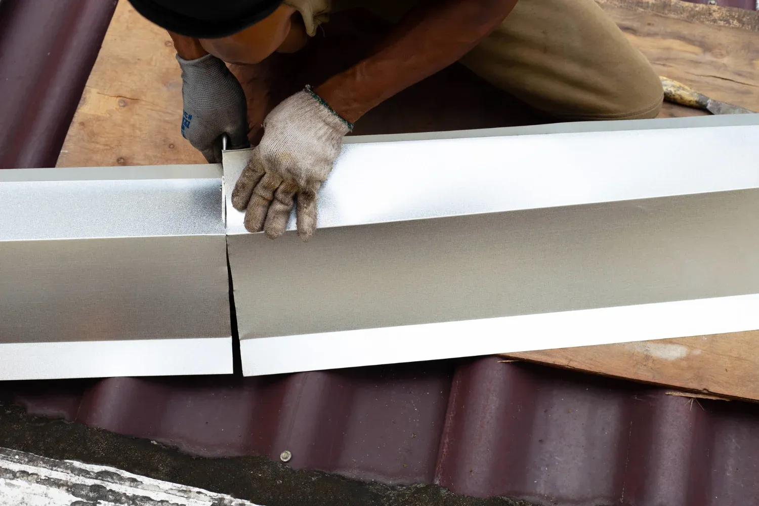Mastering the Art: How to Cut Vinyl Siding Like a Pro
