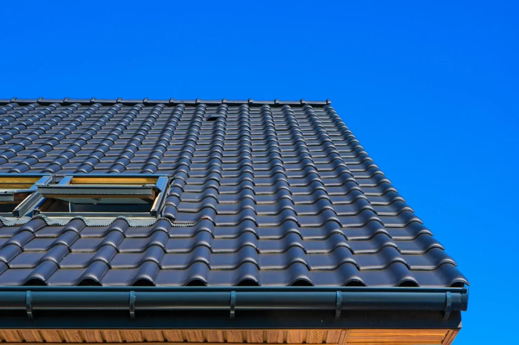 metal roofing vs traditional roofing