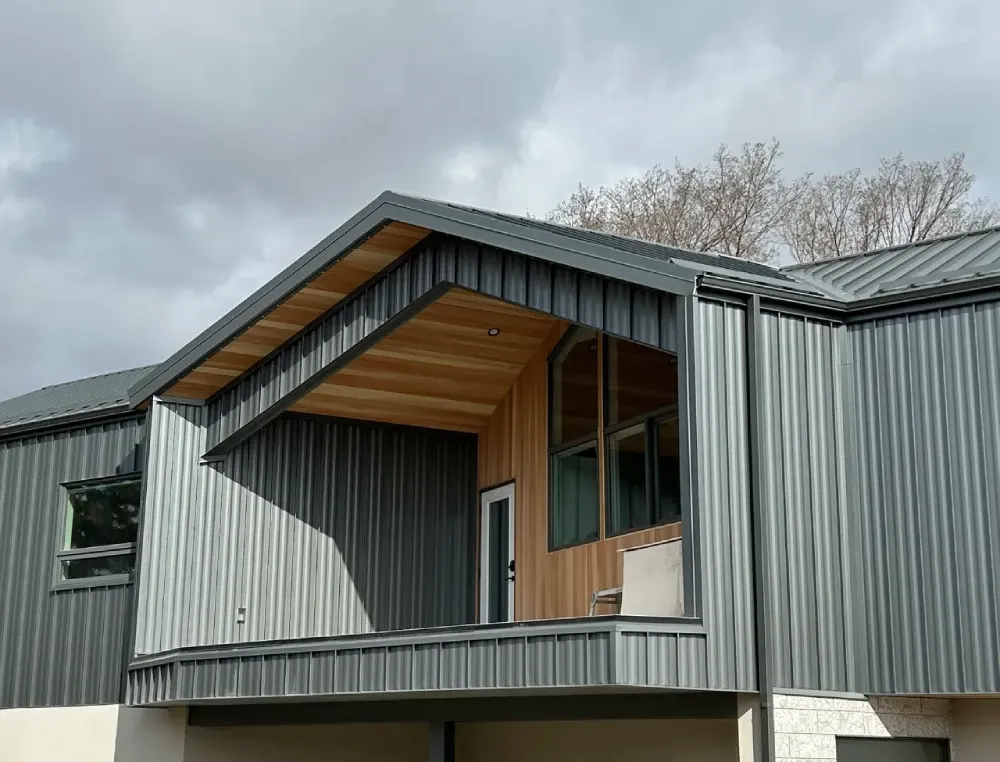 Everflow Eaves and Exteriors in Regina