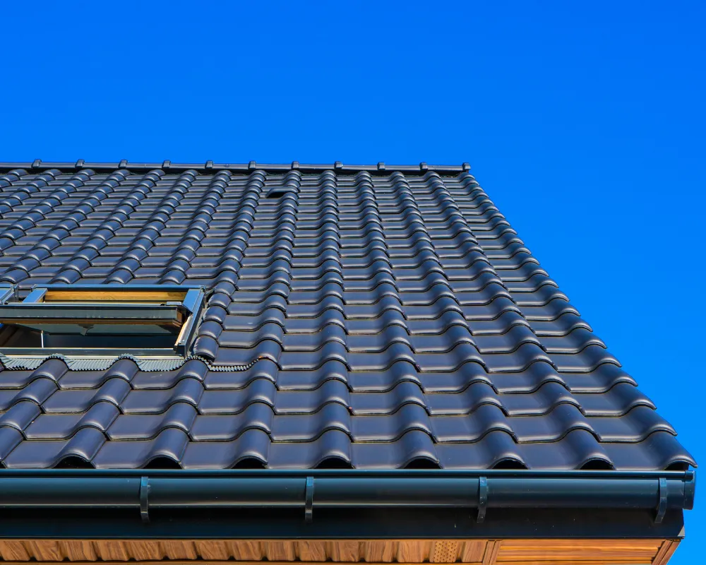 how long does a roof last in canada